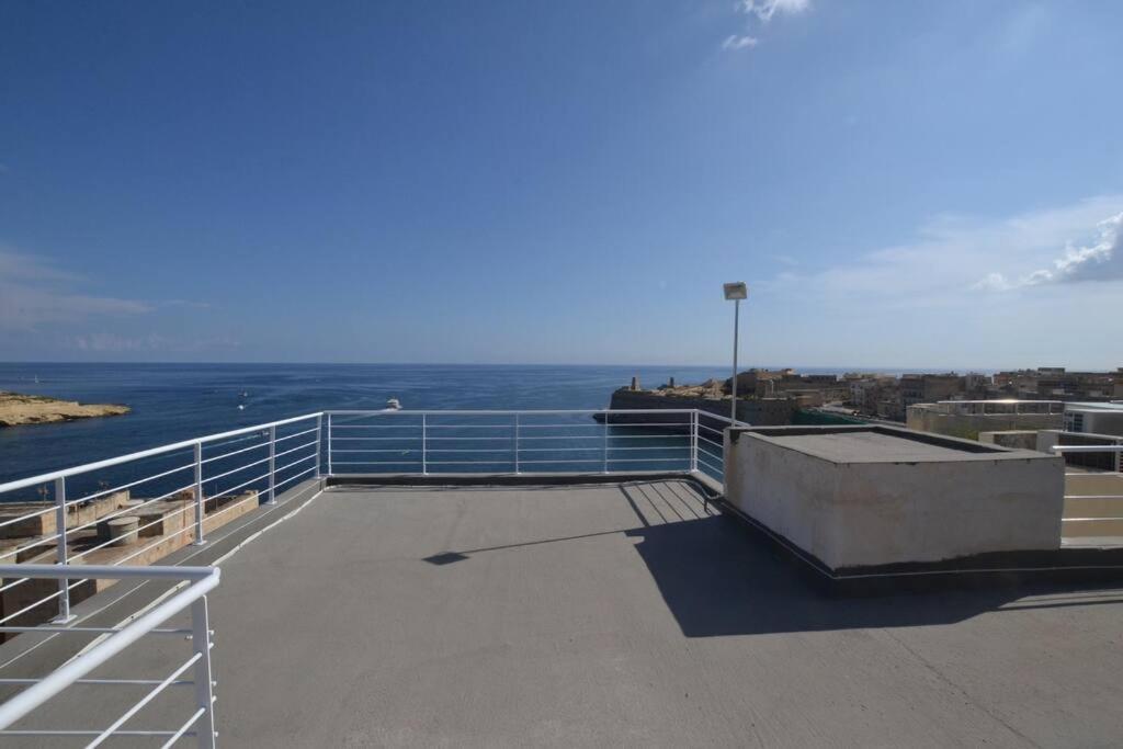Vallettadreamsuites Groud Floor Shared Sea View Rooof Terrace Exterior foto