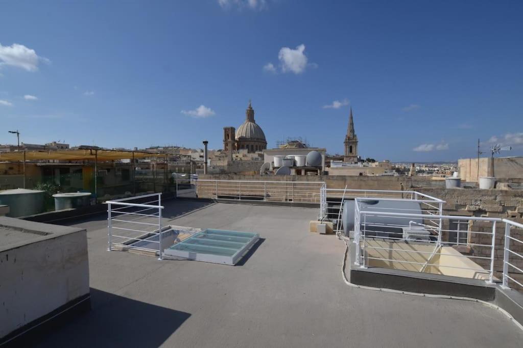 Vallettadreamsuites Groud Floor Shared Sea View Rooof Terrace Exterior foto